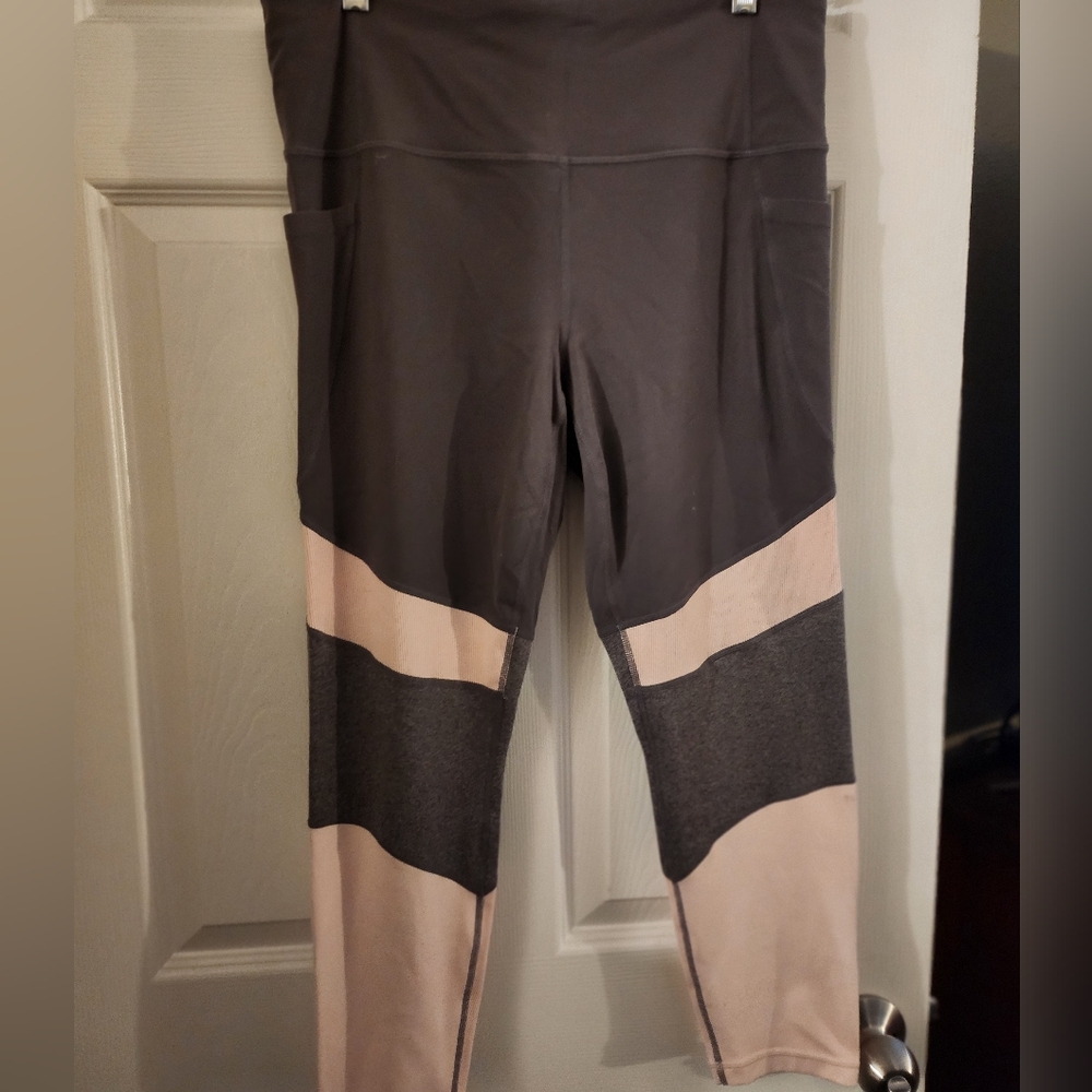 Athleta leggings‎